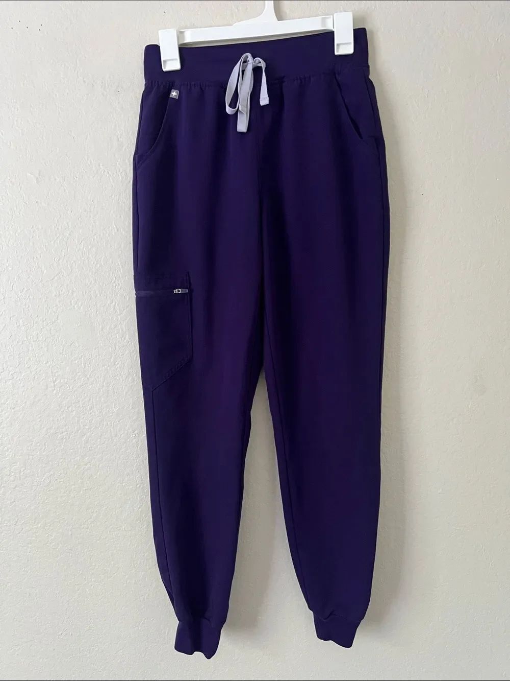 Like New! FIGS Zamora Jogger Scrub Pant Purple Jam PO# 3870 Size S